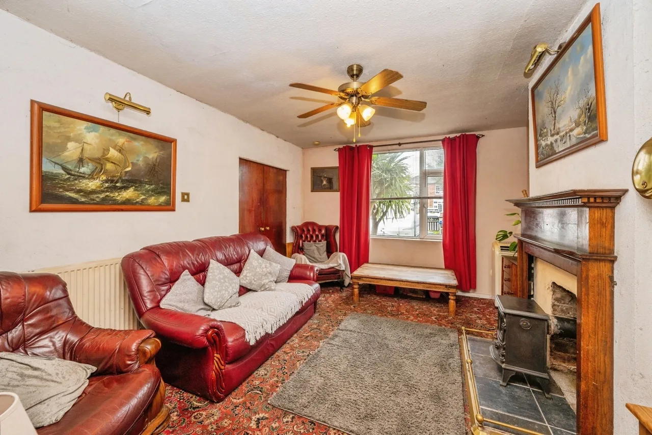 Bright Crescent, Tamworth, B77, photo 6
