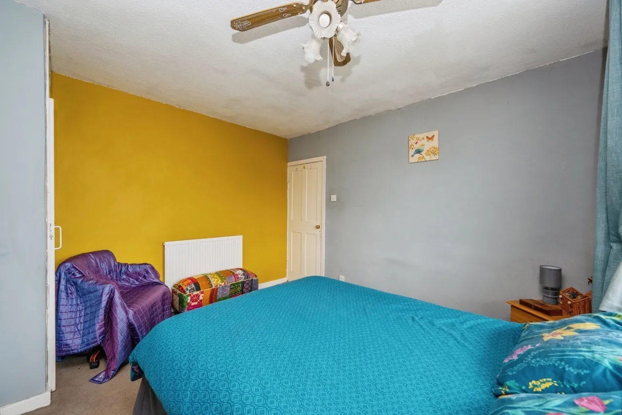 Bright Crescent, Tamworth, B77, photo 9