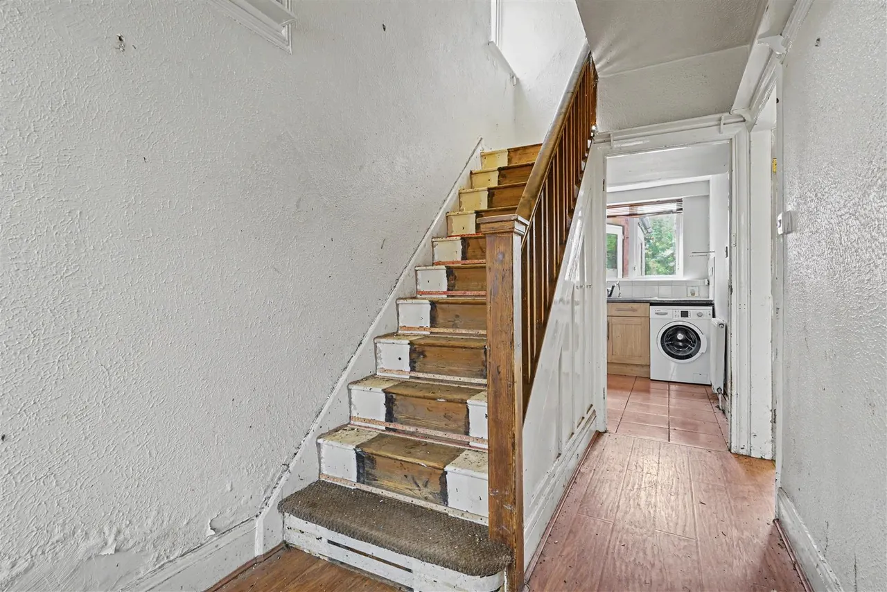 Briar Gate, Long Eaton, NG10, photo 6