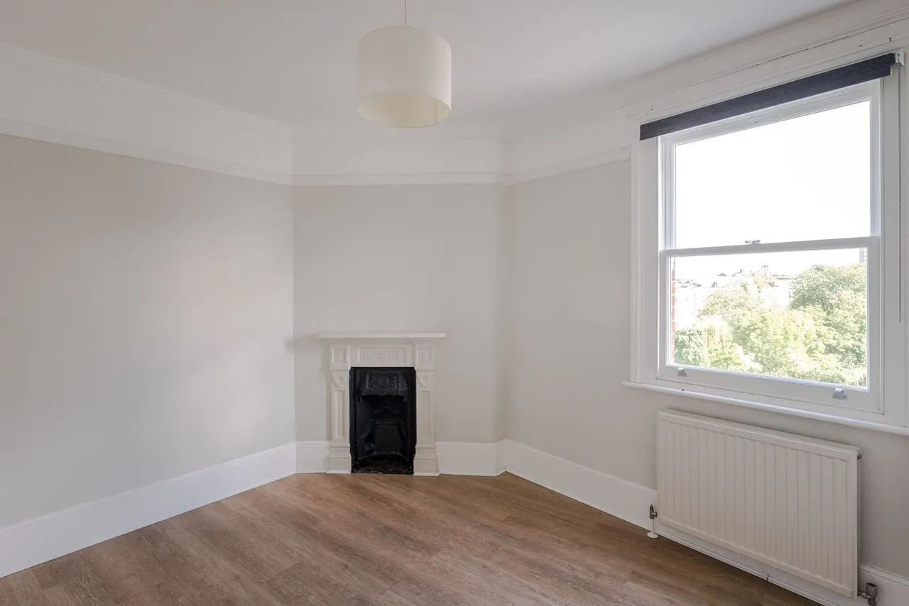 Crescent Mansions, 122 Elgin Crescent, Notting Hill, London, W11 2JN, photo 10