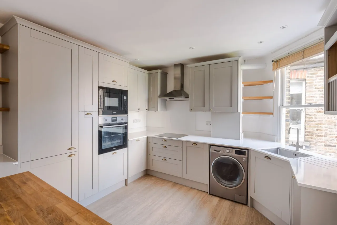 Crescent Mansions, 122 Elgin Crescent, Notting Hill, London, W11 2JN, photo 5