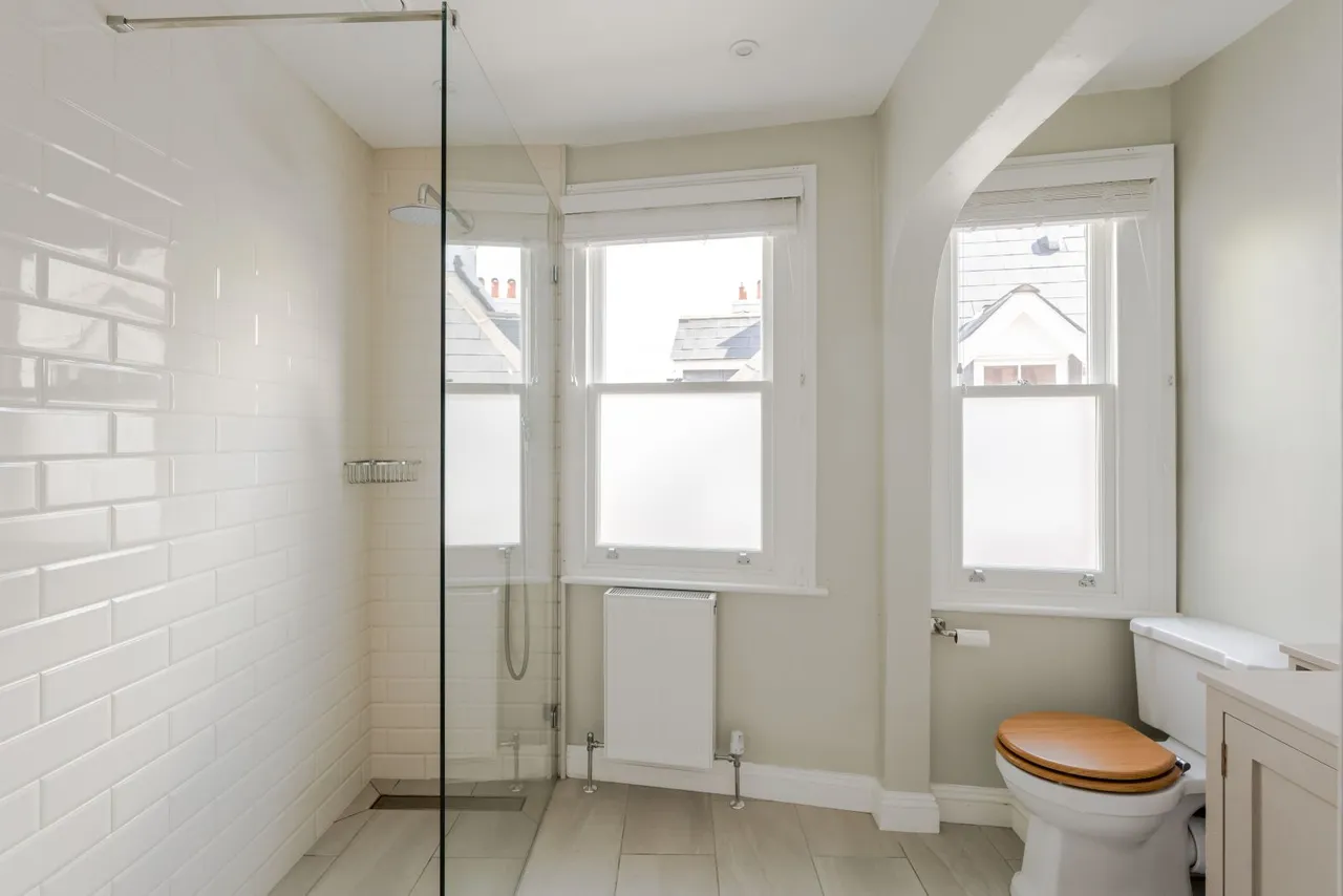 Crescent Mansions, 122 Elgin Crescent, Notting Hill, London, W11 2JN, photo 8