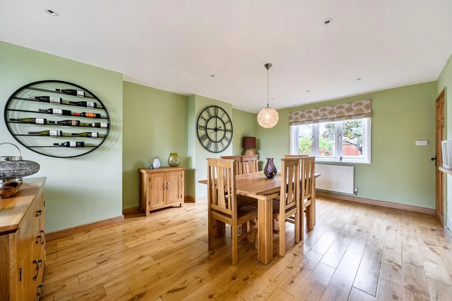 East Street, Thame, OX9, photo 12