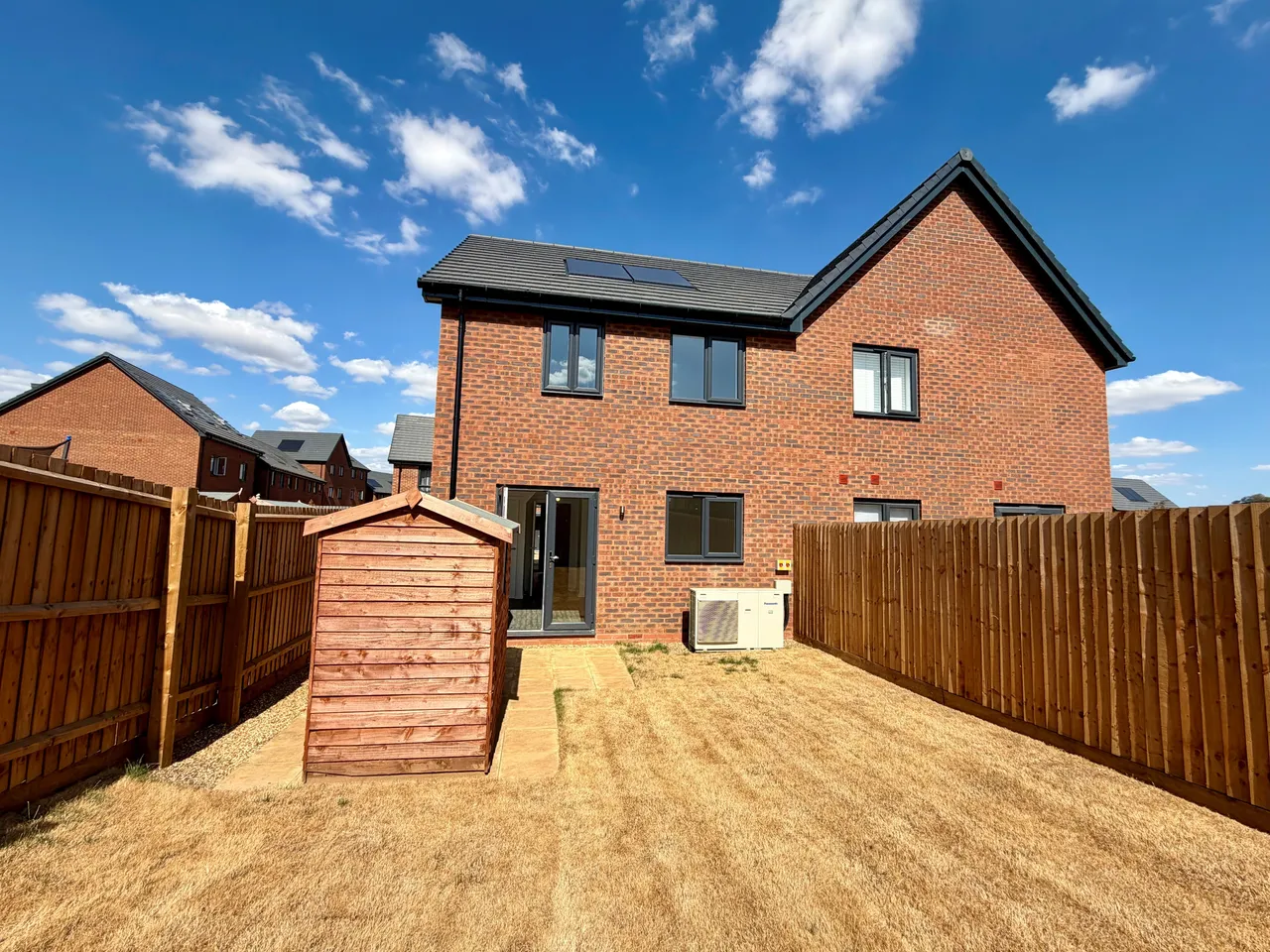 Saunders Way, Wellingborough NN8 1UG, photo 12