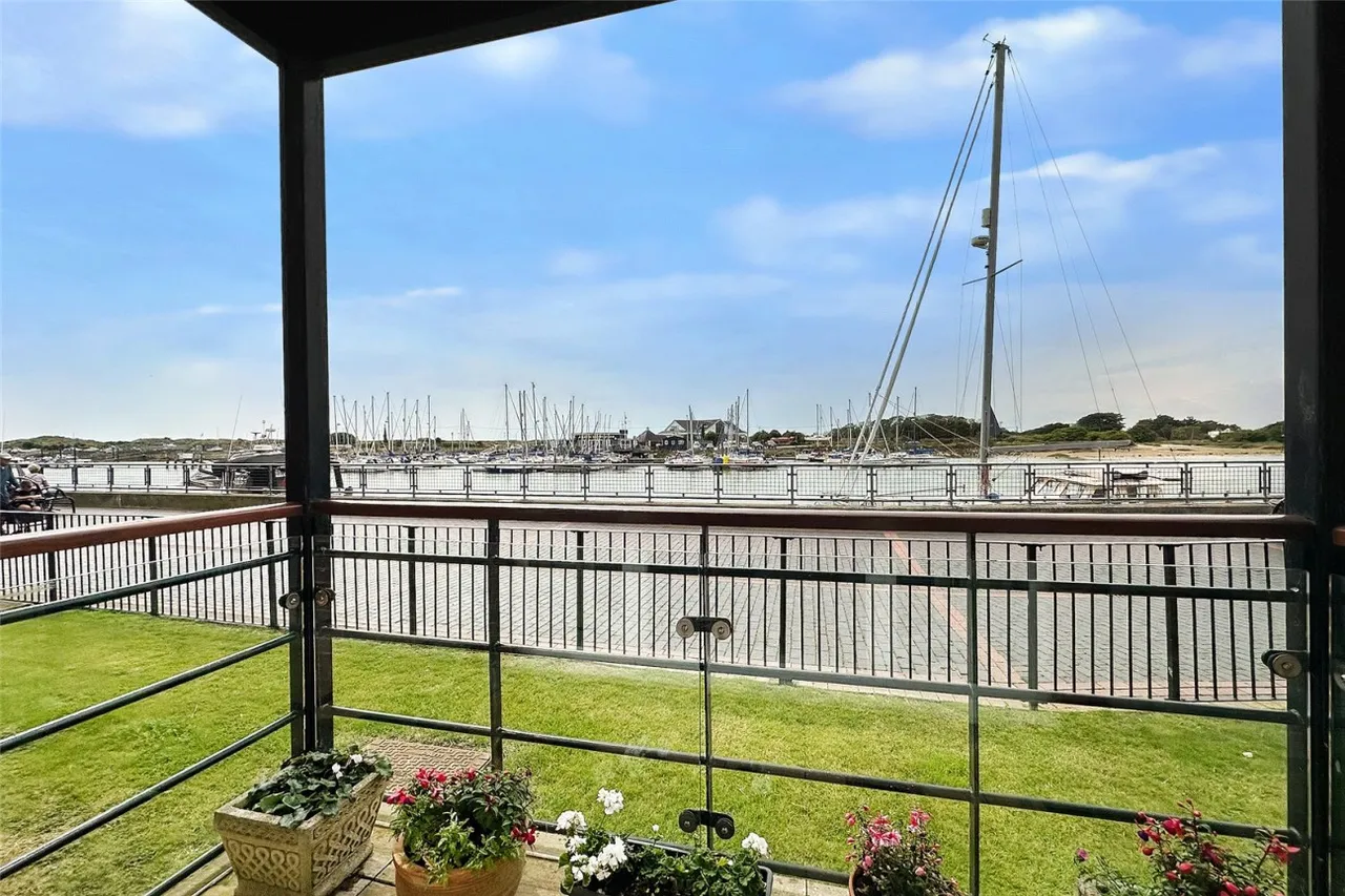 Littlehampton, BN17, photo 7