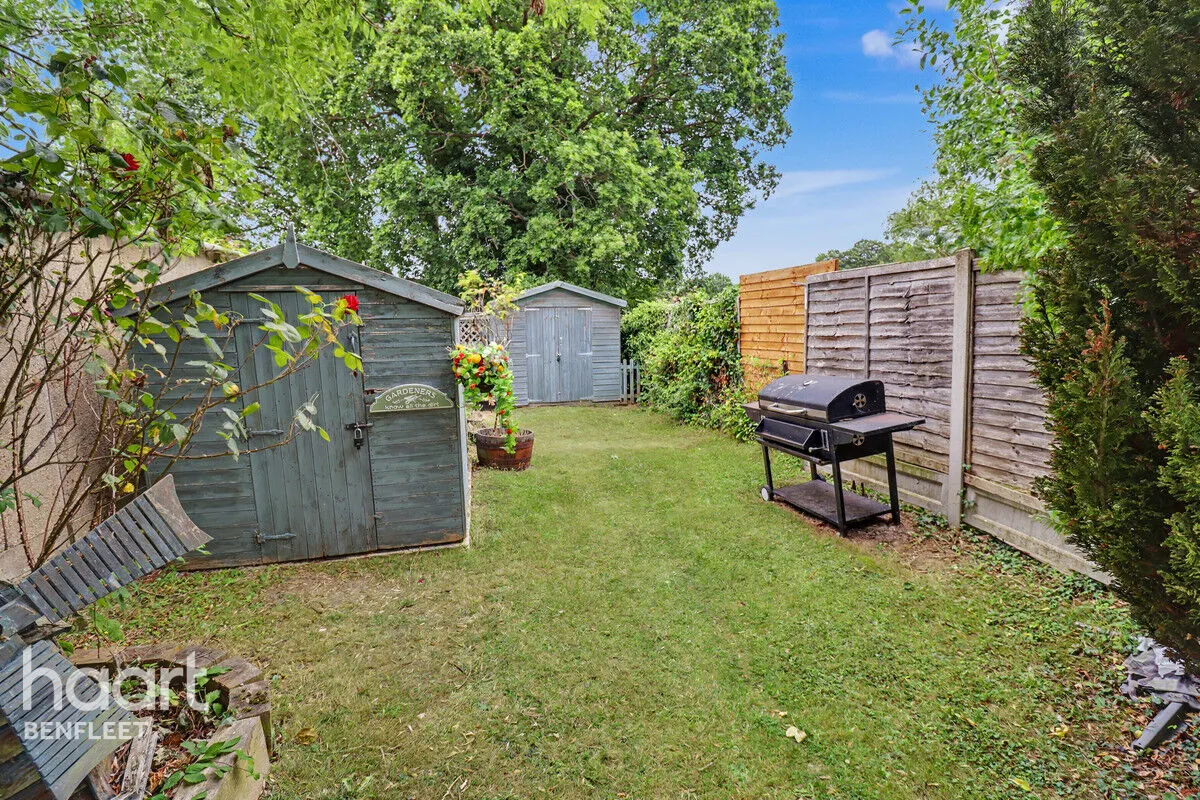 Central Avenue, Benfleet, SS7, photo 17