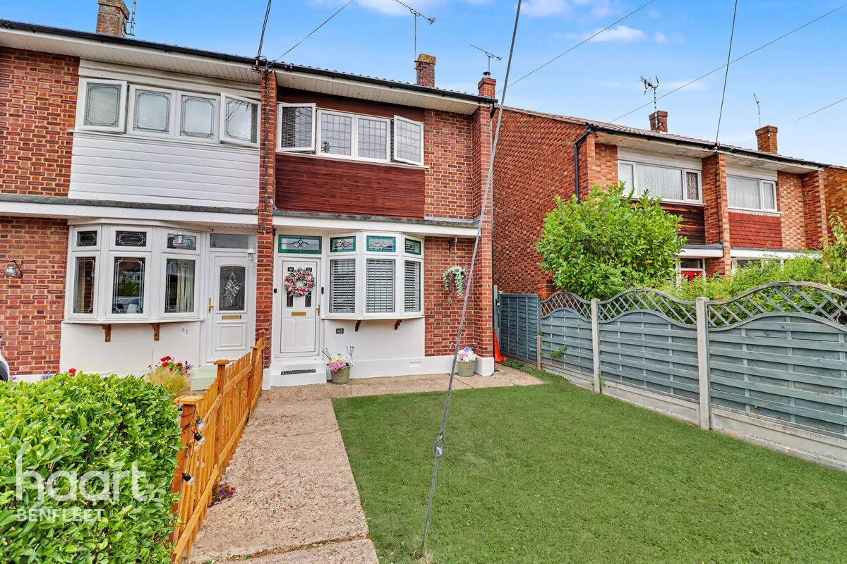 2 bed house for sale, Central Avenue, Benfleet, SS7
