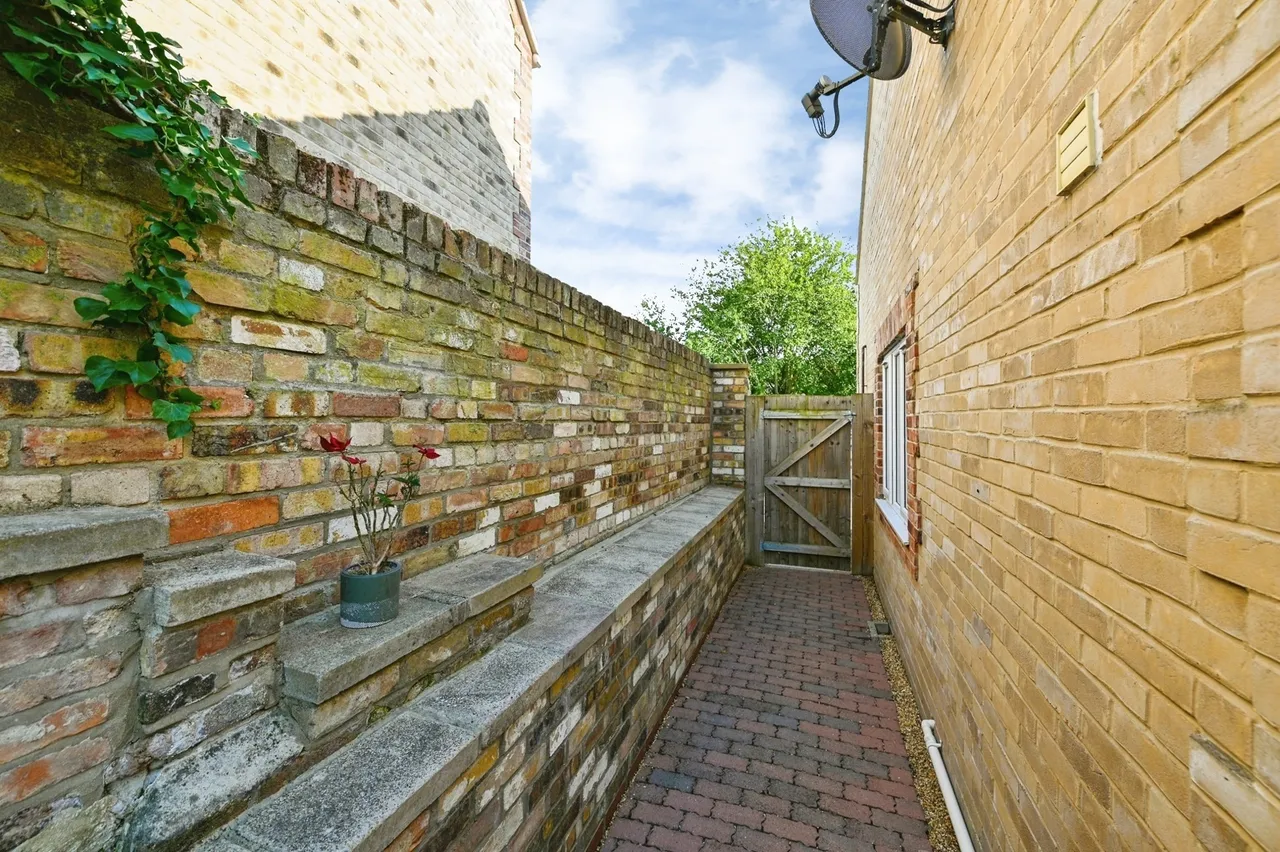 Clover Lane, Downham Market, Norfolk, PE38, photo 21