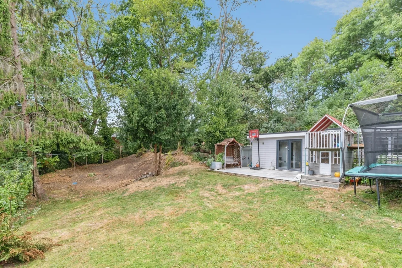 St. Charles Road, Brentwood, Essex, CM14, photo 18