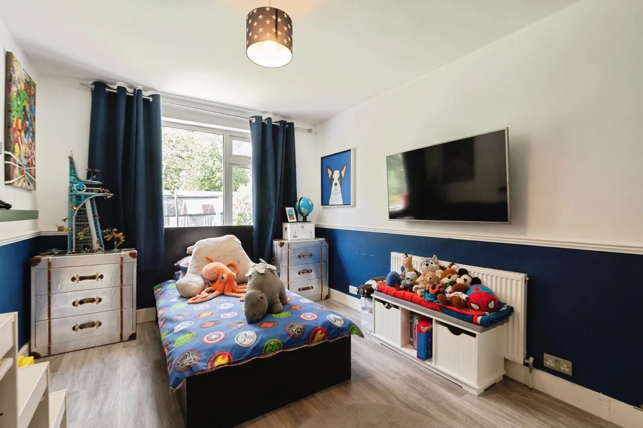 St. Charles Road, Brentwood, Essex, CM14, photo 17