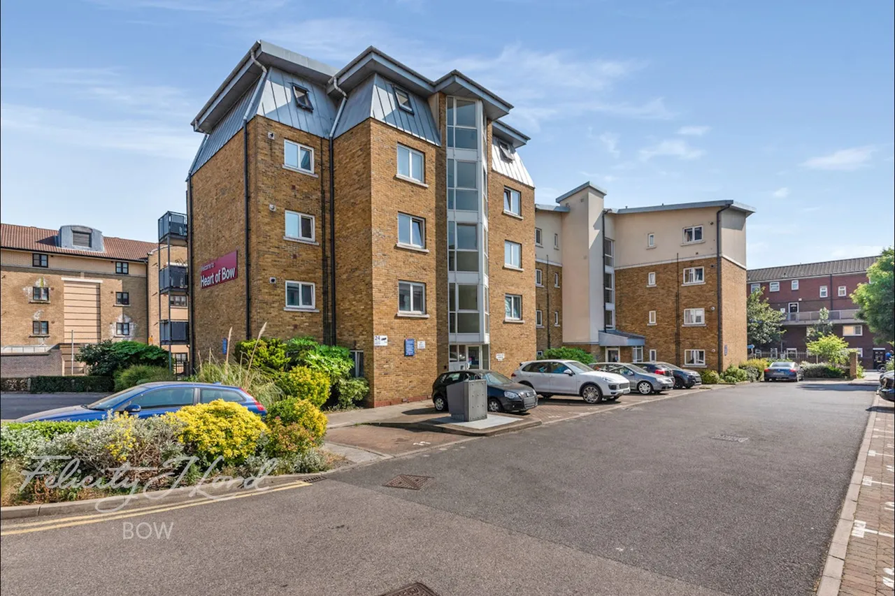 2 bed flat for sale, Pancras Way, London