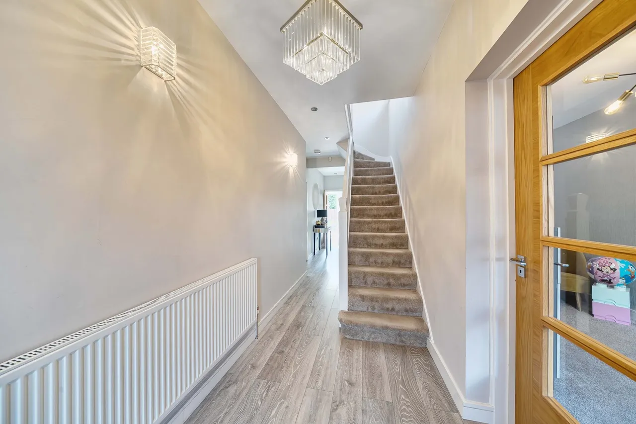 Swakeleys Drive, Ickenham, UB10, photo 13