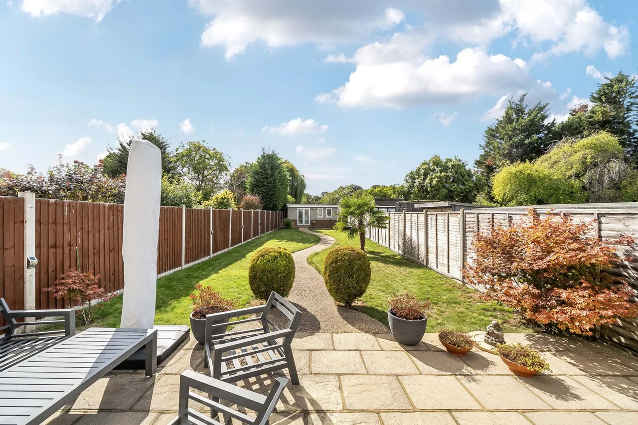 Swakeleys Drive, Ickenham, UB10, photo 8