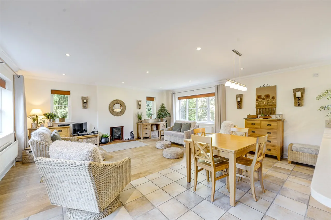 Convent Gardens, Findon, BN14, photo 16
