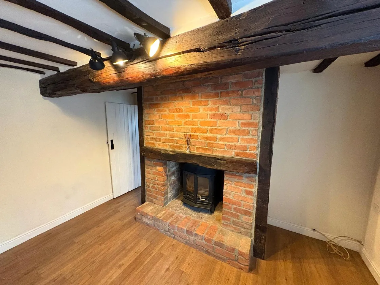 Redlands Lane, Ewshot, GU10, photo 7