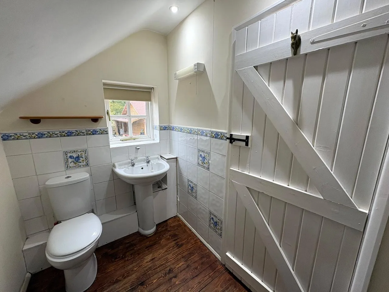 Redlands Lane, Ewshot, GU10, photo 27