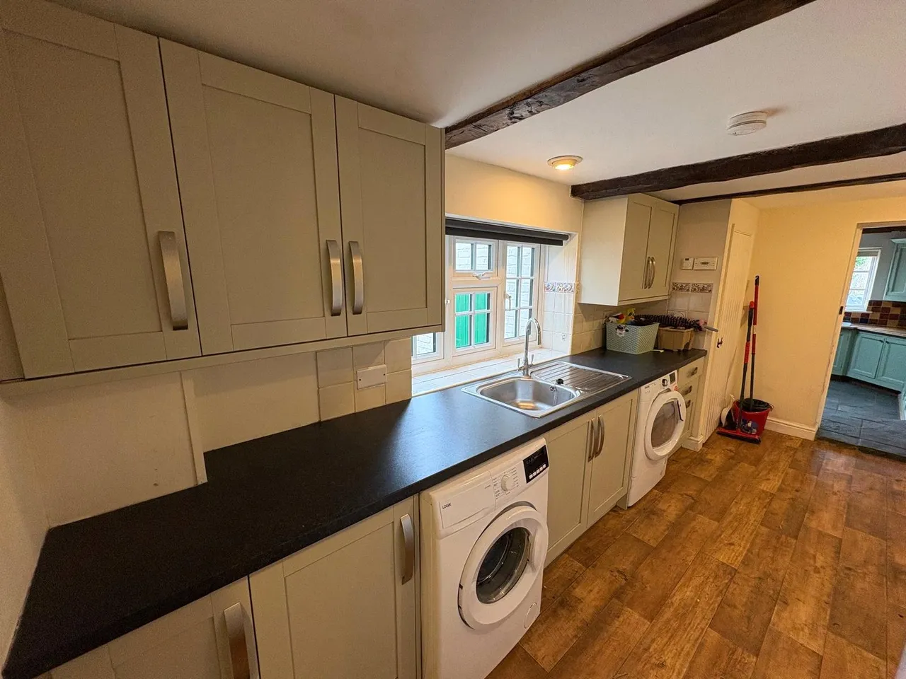 Redlands Lane, Ewshot, GU10, photo 13