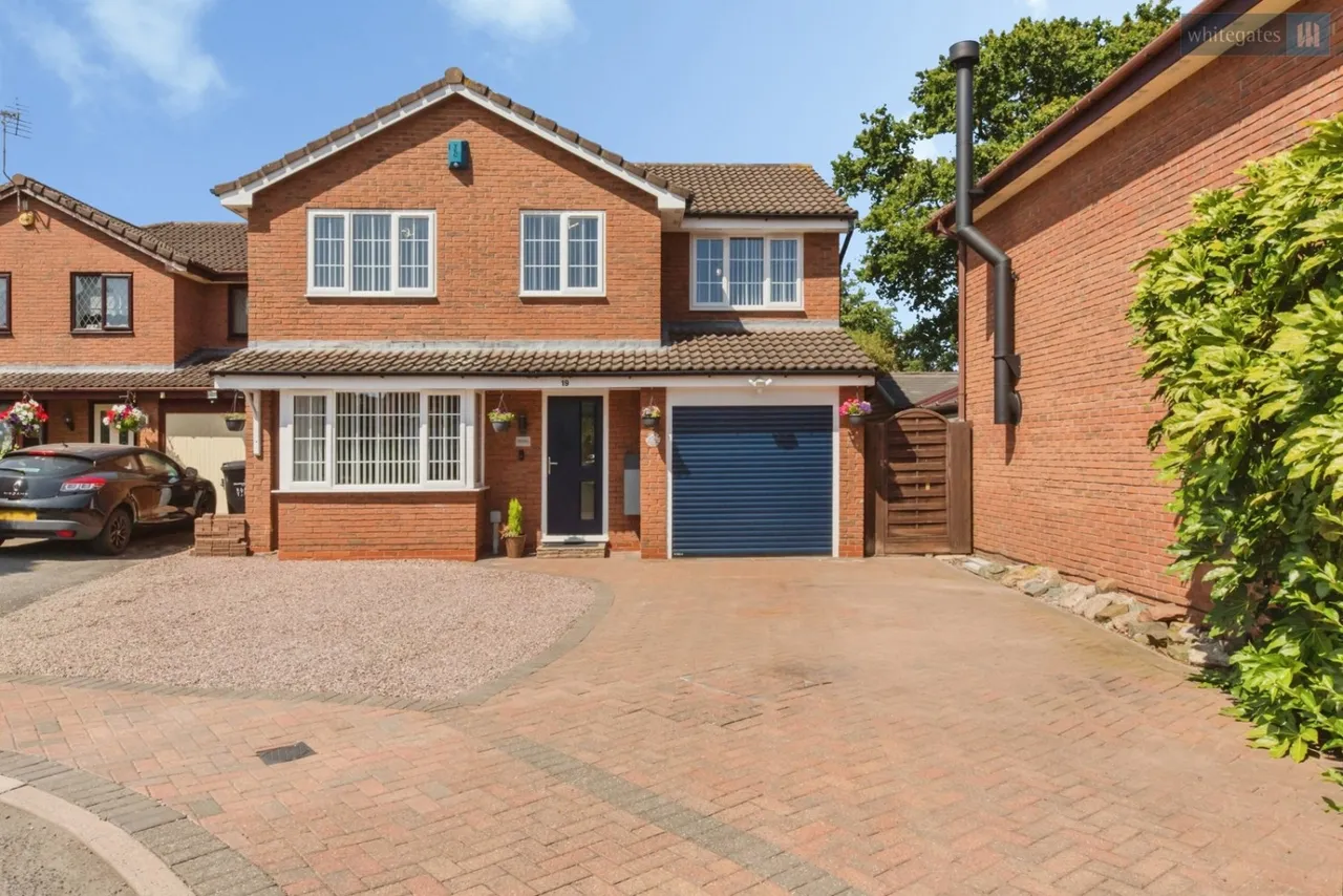 4 bed house for sale, Charlcote Crescent, Crewe, CW2