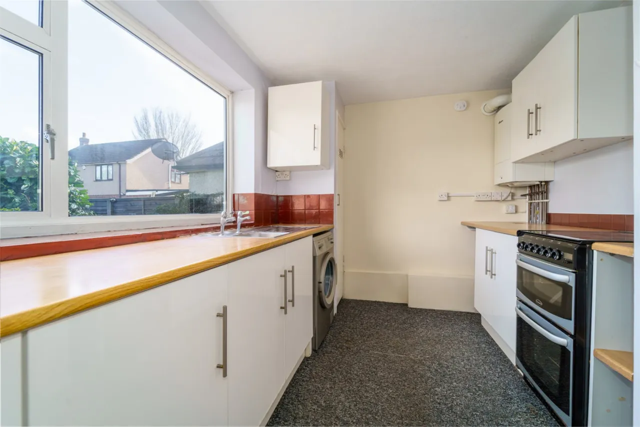 Alexandra Road, Ashford, photo 10