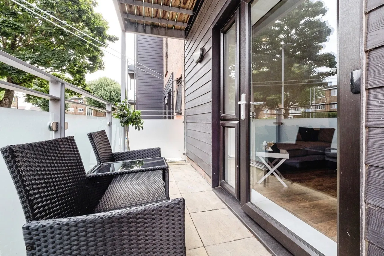Dunningford Close, Hornchurch, RM12, photo 6