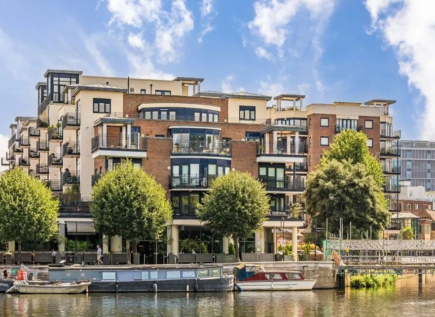 2 bed flat to rent — Jerome Place, Kingston Upon Thames, KT1