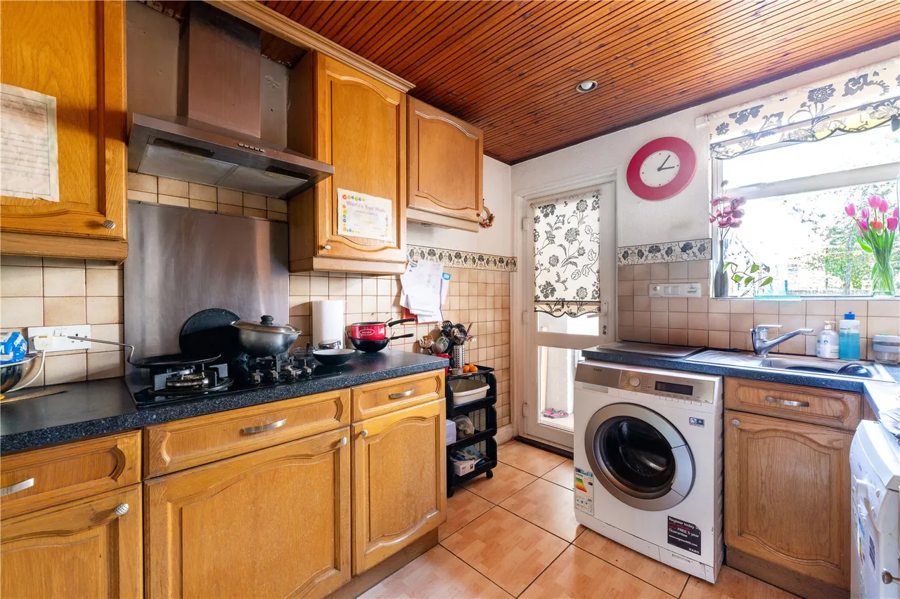 Hanworth Road, Whitton, TW4 5PR, photo 7