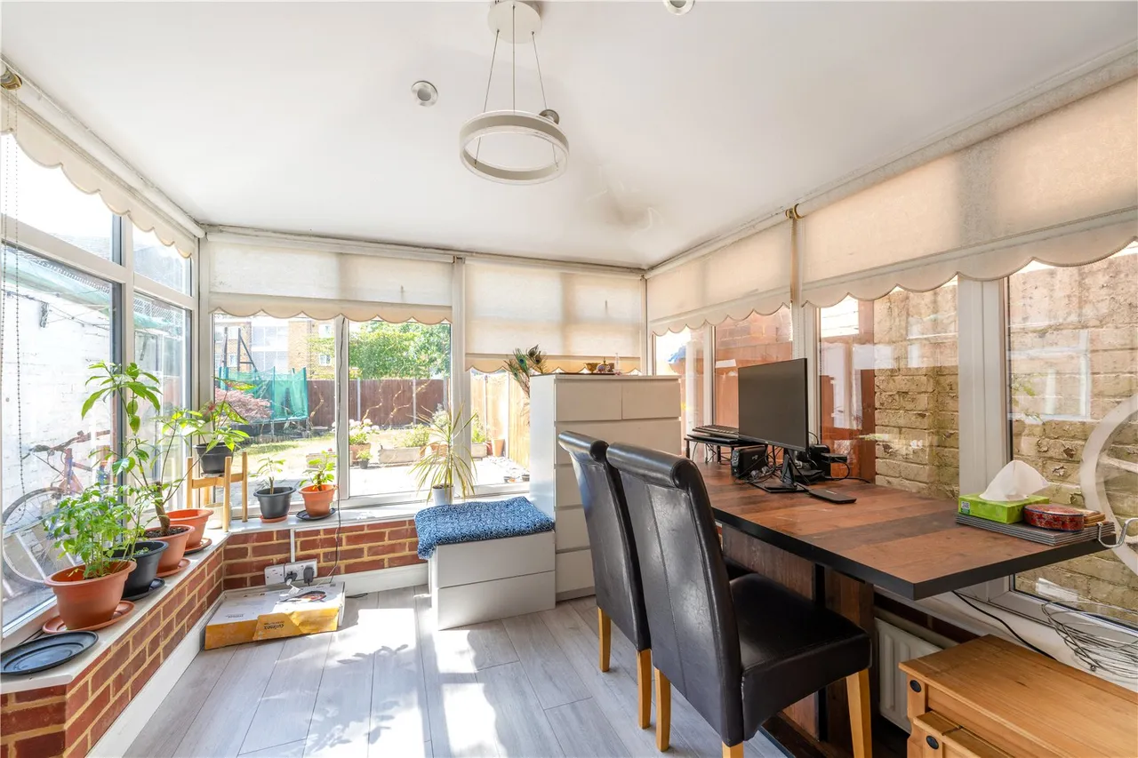 Hanworth Road, Whitton, TW4 5PR, photo 5