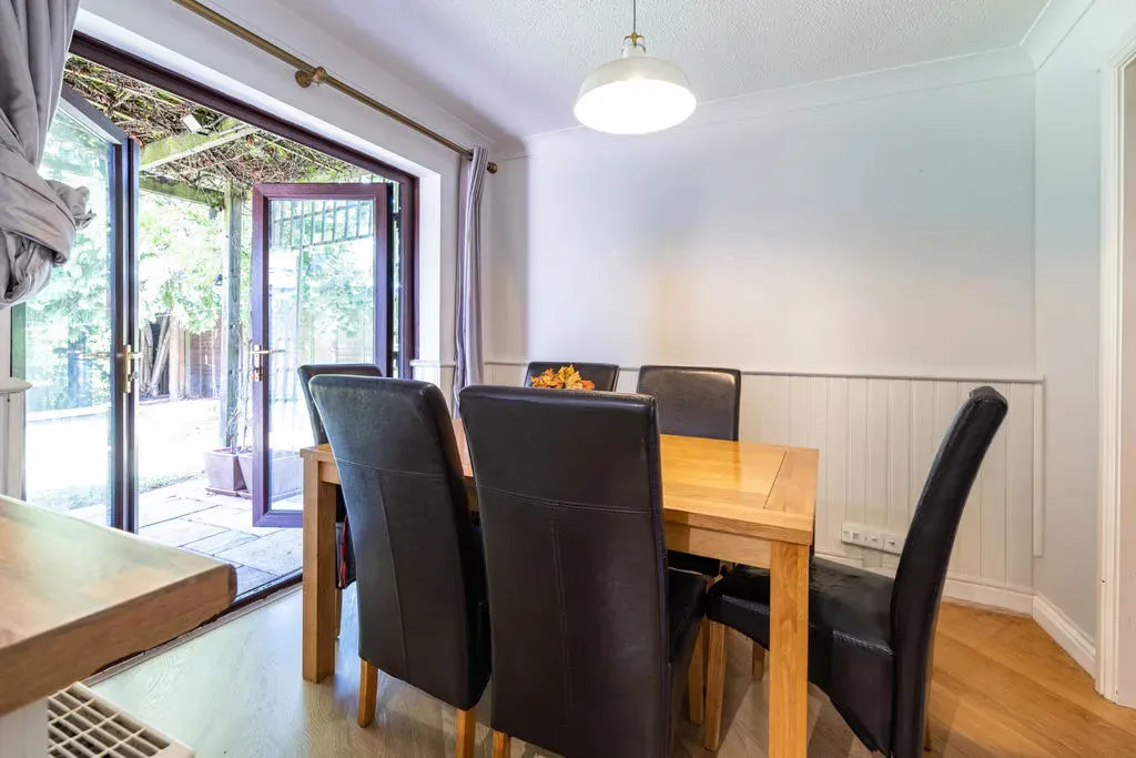 Cook Close, Walton Park, Milton Keynes, Buckinghamshire, MK7 7JA, photo 4