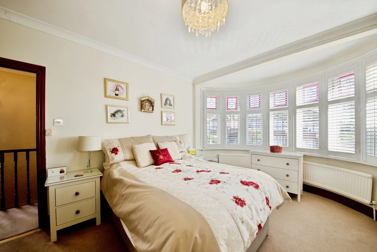 South Lodge Drive, London, N14, photo 28