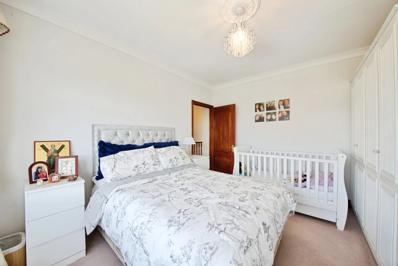 South Lodge Drive, London, N14, photo 24