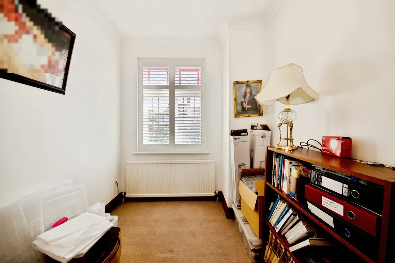 South Lodge Drive, London, N14, photo 13