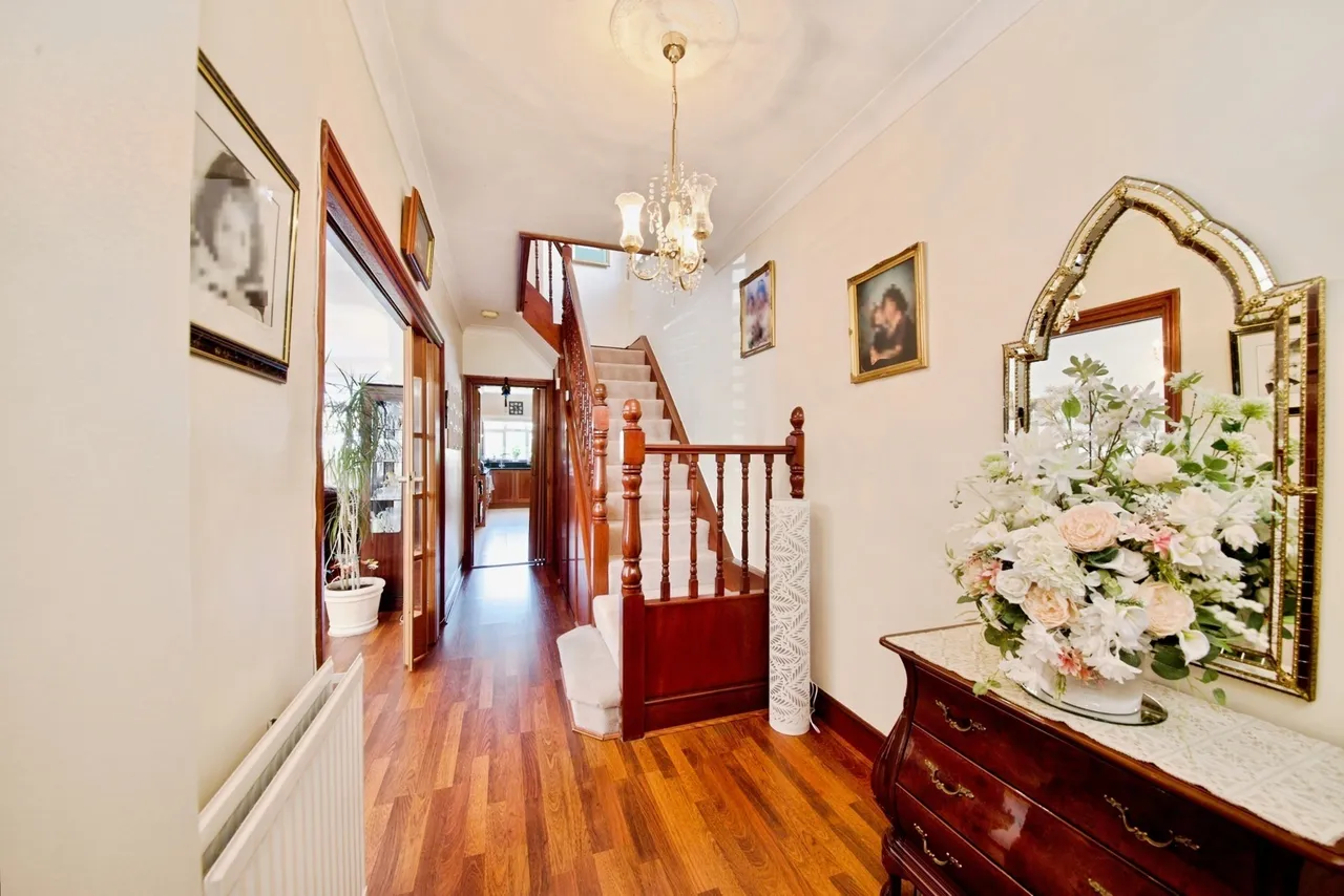 South Lodge Drive, London, N14, photo 21