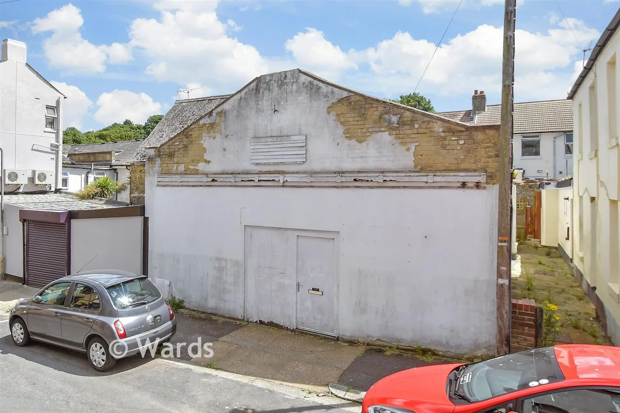 1 bed flat for sale, Tower Hamlets Street, Tower Hamlets, CT17