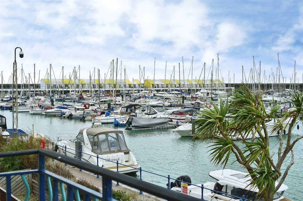 The Strand, Brighton Marina Village, BRIGHTON, photo 12