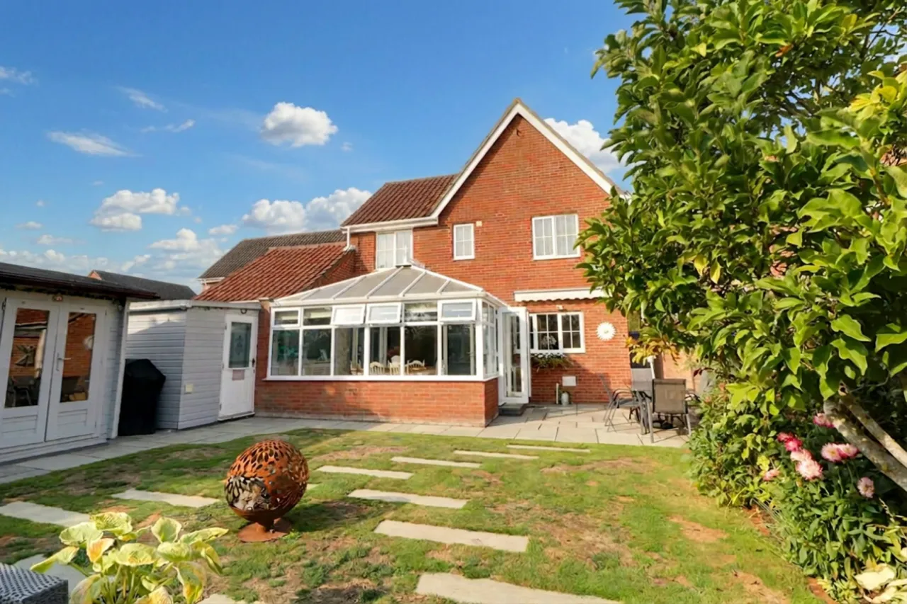 Cranes Meadow, Harleston, photo 6