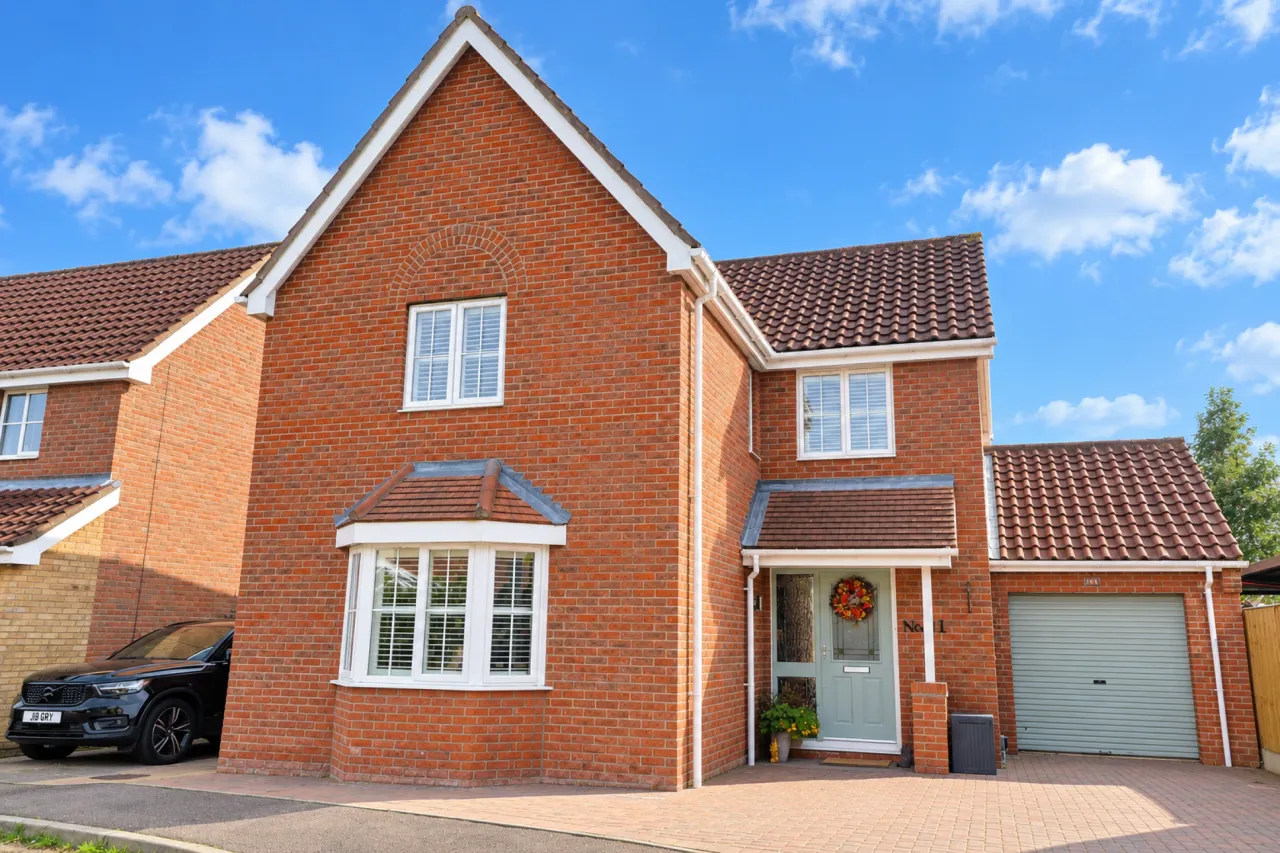4 bed property for sale, Cranes Meadow, Harleston