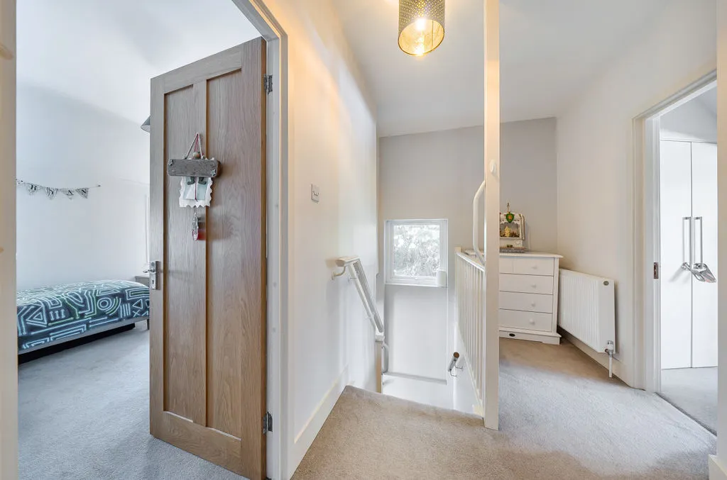 Grovelands Road, Purley CR8 4LA, photo 13
