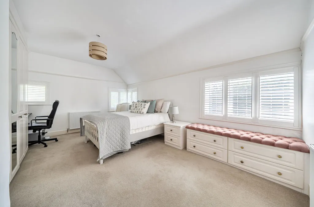 Grovelands Road, Purley CR8 4LA, photo 11