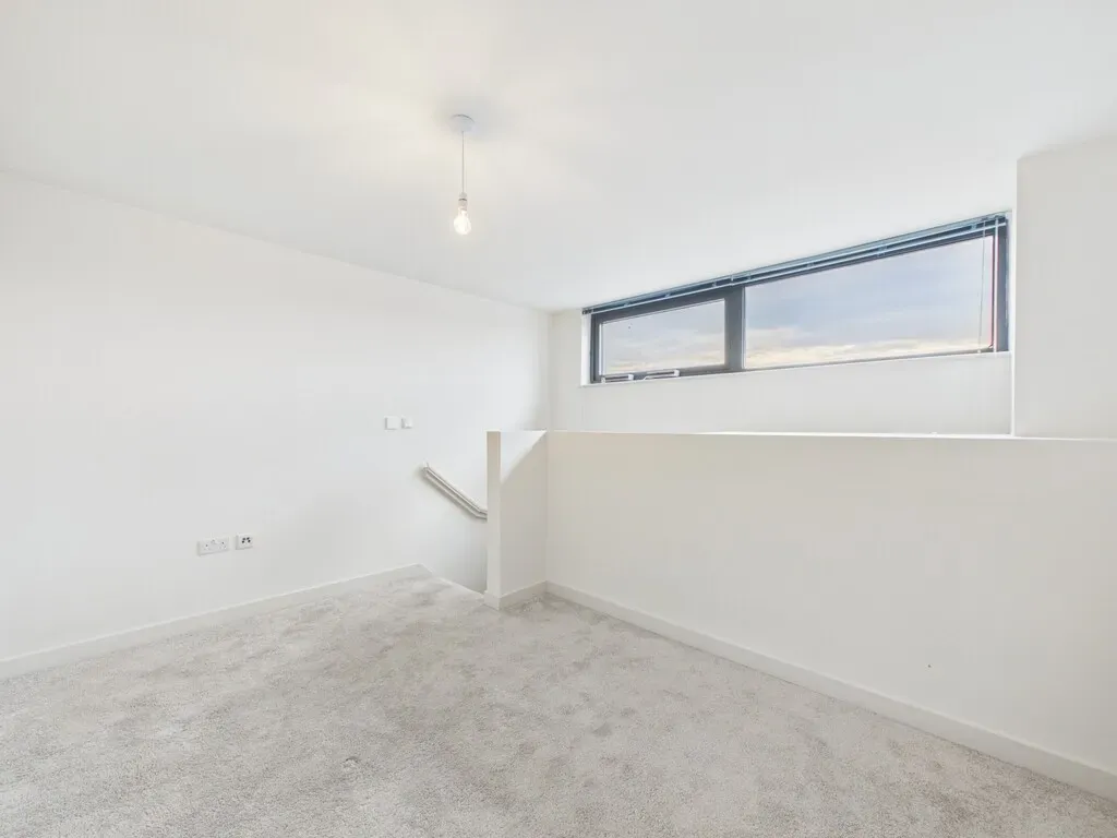 Worthing Road, Horsham, photo 7
