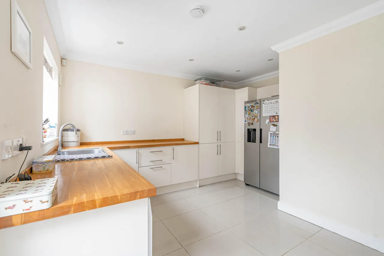 Finchley Avenue, Mildenhall, IP28, photo 9