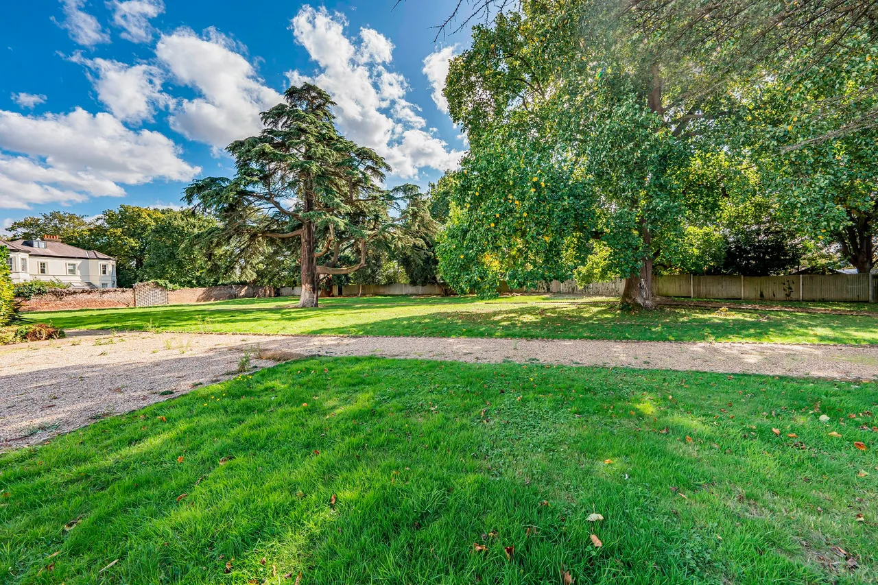 Moorcroft, Harlington Road, UB8, photo 14