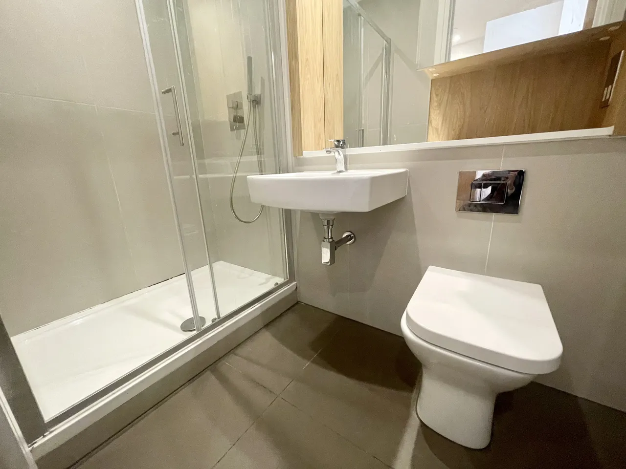 The Landmark, LU1, photo 7