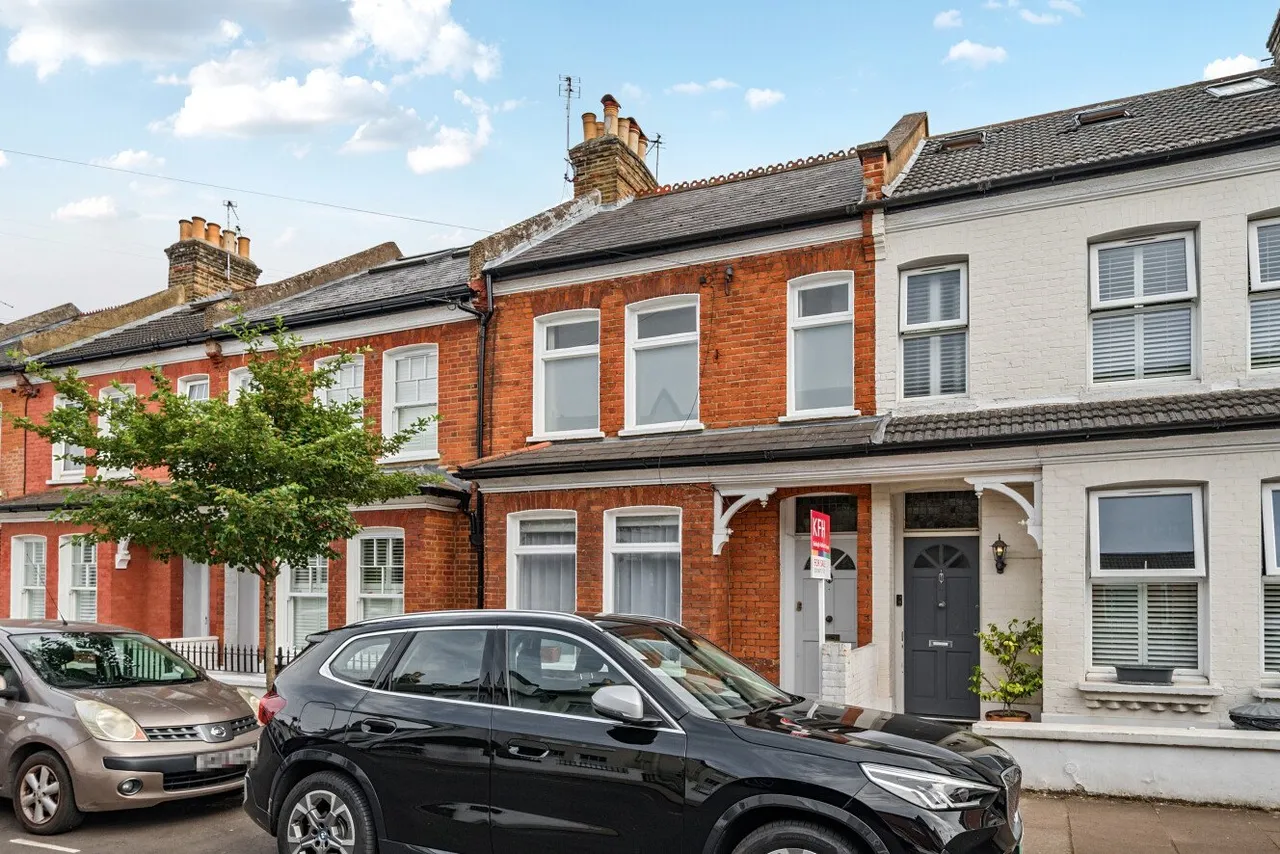 3 bed house for sale, Romberg Road, Balham, SW17