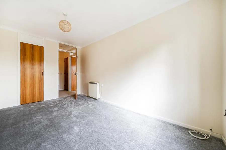 Ferndale Court, Thatcham, RG19, photo 7
