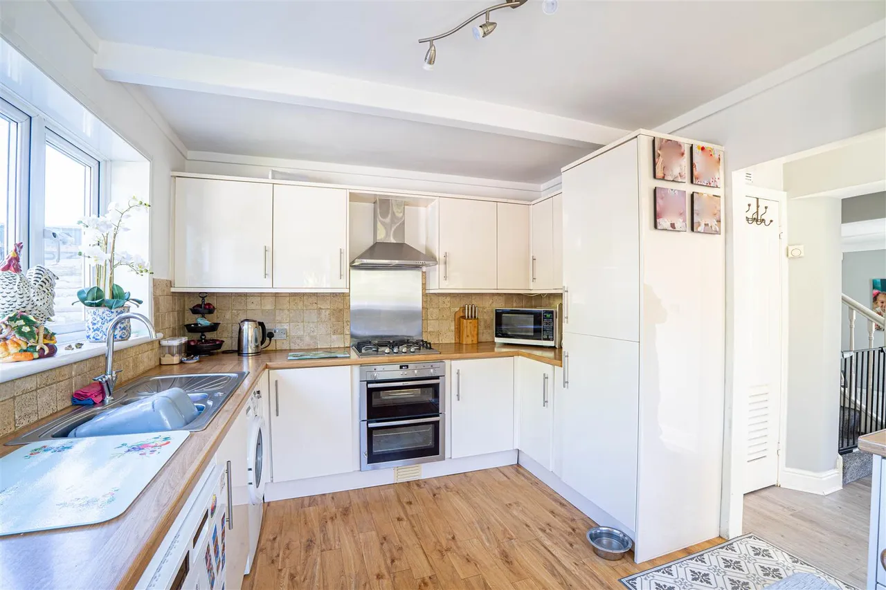 Silverhill Avenue, St. Leonards-On-Sea, photo 6
