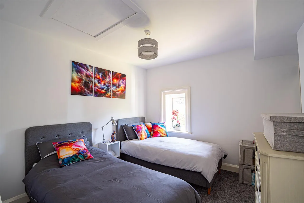 Silverhill Avenue, St. Leonards-On-Sea, photo 13