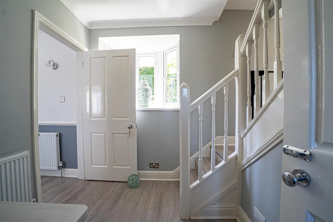 Silverhill Avenue, St. Leonards-On-Sea, photo 43