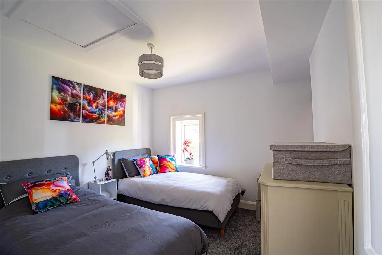 Silverhill Avenue, St. Leonards-On-Sea, photo 35