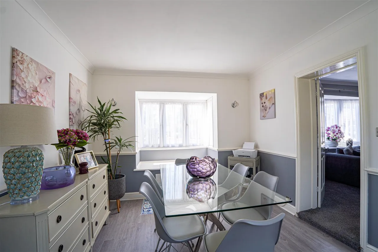 Silverhill Avenue, St. Leonards-On-Sea, photo 26