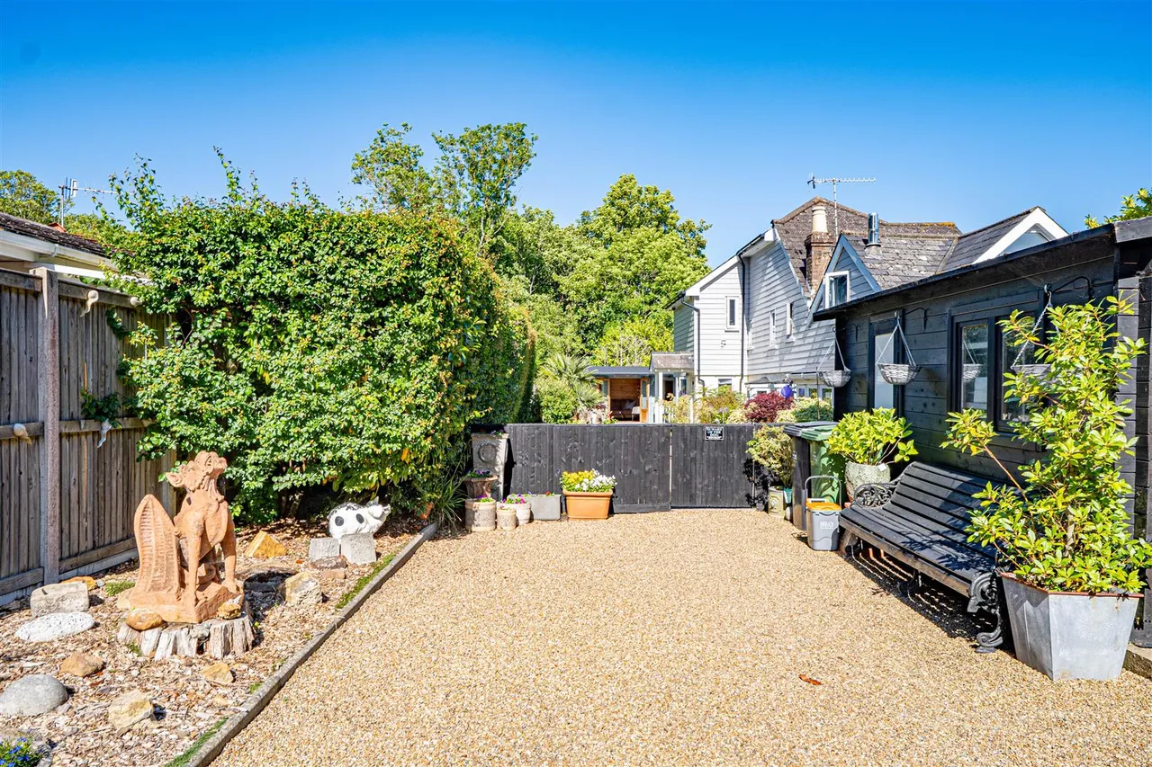 Silverhill Avenue, St. Leonards-On-Sea, photo 54
